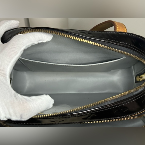 Authentic Louis Vuitton Monogram Vernis Murray Backpack - Picture 5 of 8